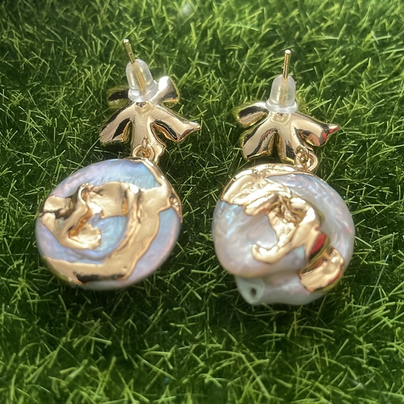 🆕 Genuine Coin Pearl Stud Dangling Earrings - Picture 4 of 4